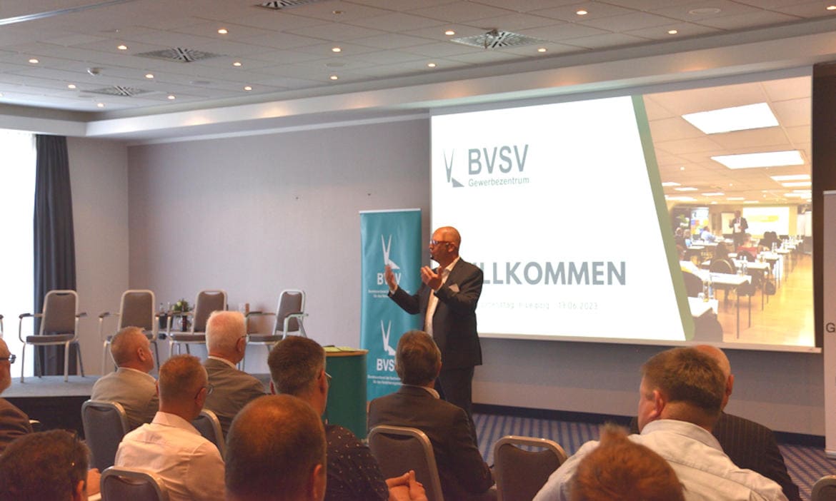 Vertriebsprofi Jörg Laubrinus (Mission Freiheit) eröffnet den BVSV-Kompetenztag in Leipzig