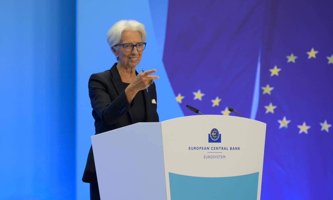 Die Chefin der Europäischen Zentralbank, Christine Lagarde, verkündet am 21. Juli 2022, dass sie die Leitzinsen erhöht. Da waren die Renditen an den Anleihemärkten aber schon enorm gestiegen