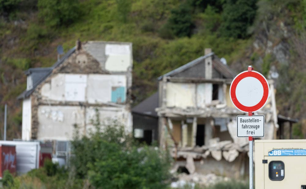 Zerstörter Gasthof Zur Saffenburg im Ahrtal (Symbolbild): mehr Leistungen in der betrieblichen Gebäudeversicherung