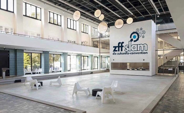 Coole Location: Das Hallenbad Ost in Kassel ist auch in diesem Jahr wieder Ausrichtungsort des ZFF-Slam.