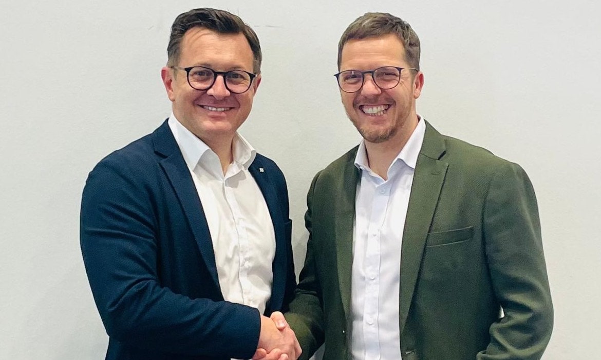 Arbeiten in schwierigen Fällen des Einkommensschutzes künftig zusammen (v.l.): Christian Schwalb, BU-Expertenservice, und Marcel Arndt, VB Select.