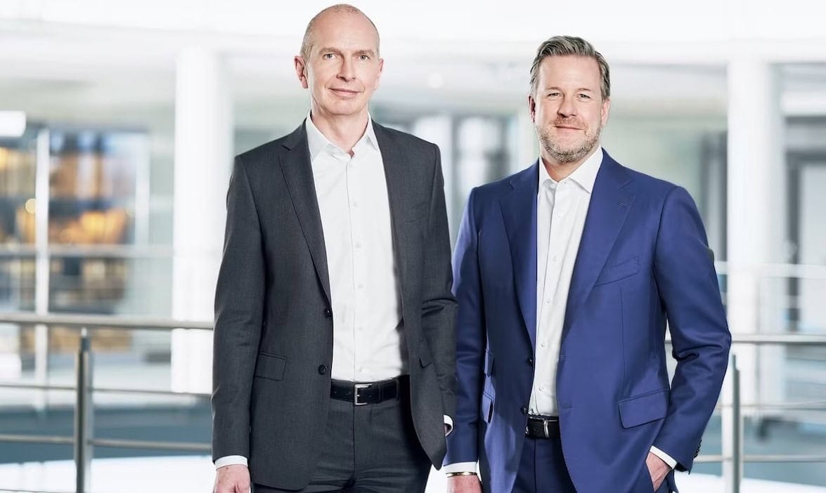 Andreas Eurich und Oliver Schoeller, Co-Chefs der Barmenia-Gothaer (von links): „Check-24-Kunden sind rein preisgetrieben. Eine Interaktion mit Kunden ist für uns mehr als die Summe der Produkte.“