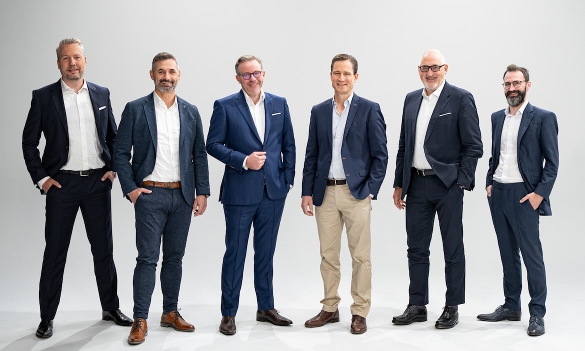 Die neue Geschäftsleitung von Blau Direkt (v.l.): Heiko Kobold, Dirk Henkies, Oliver Drewes, Ait Voncke, Stephan Schinnenburg und Hannes Heilenkötter.
