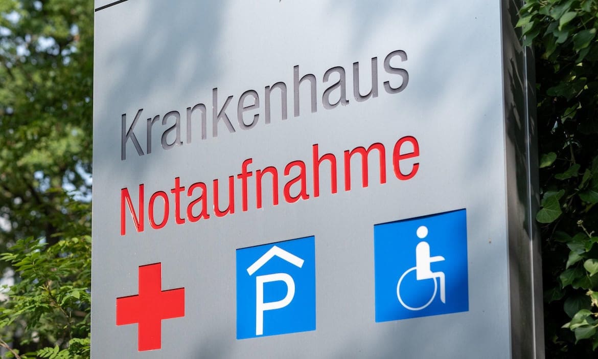 Notaufnahme eines Krankenhauses: Die Kosten der PKV ür die ambulante Versorgung und Zahnmedzin sind im ersten Halbjahr 2025 am meisten gestiegen.